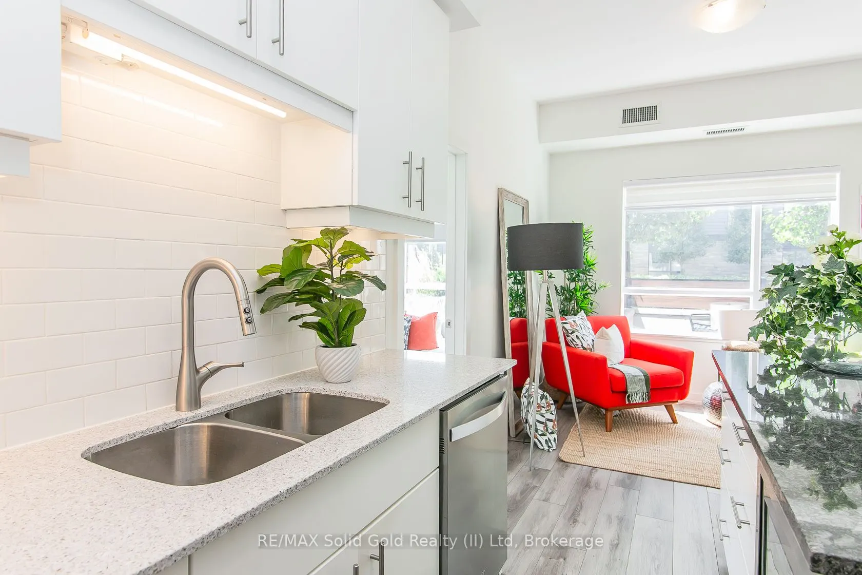 251 Northfield Drive E, #102