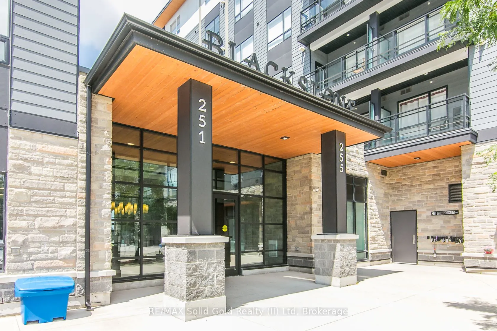 251 Northfield Drive E, #102