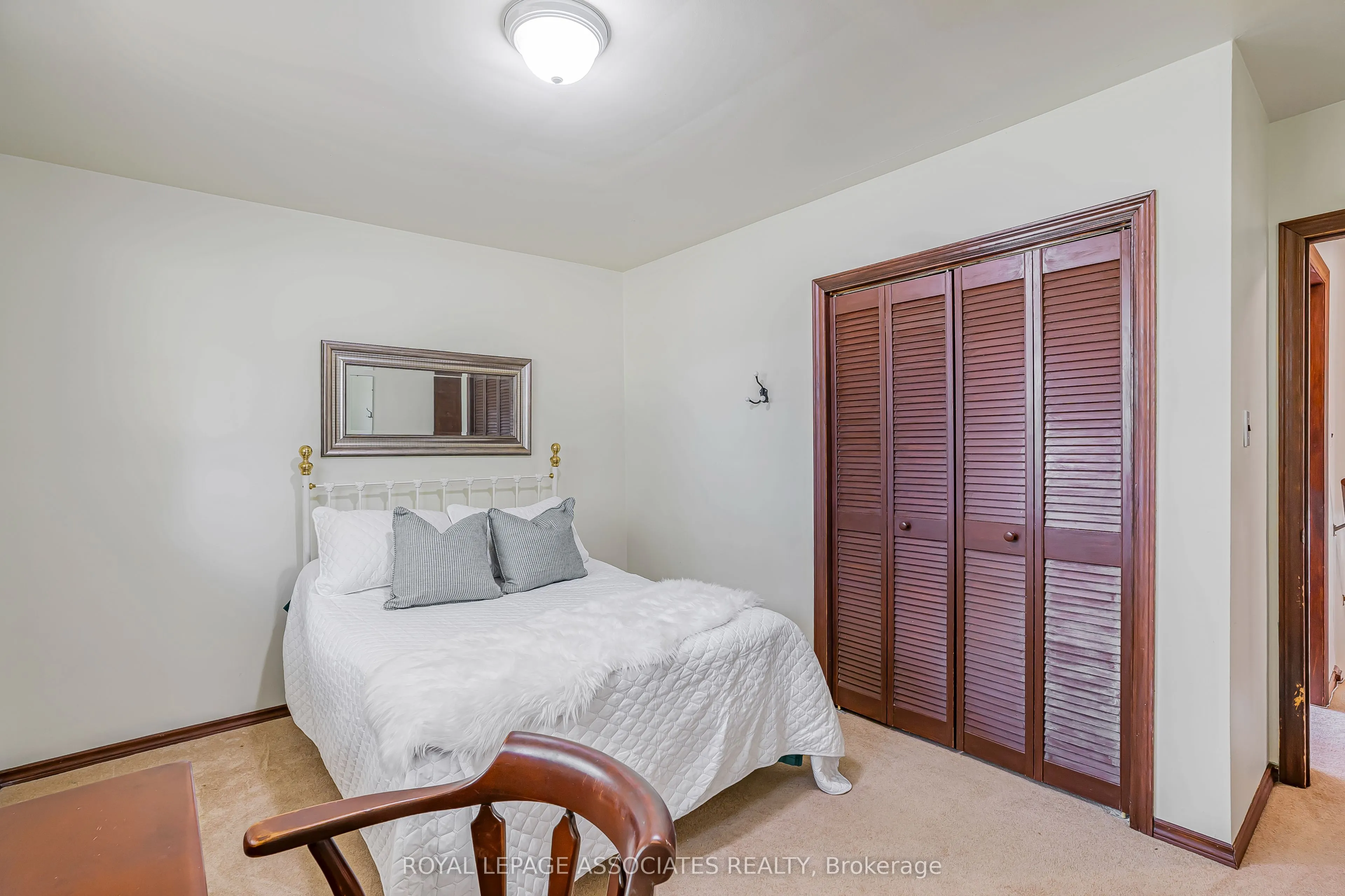 2371 Hendershot Road