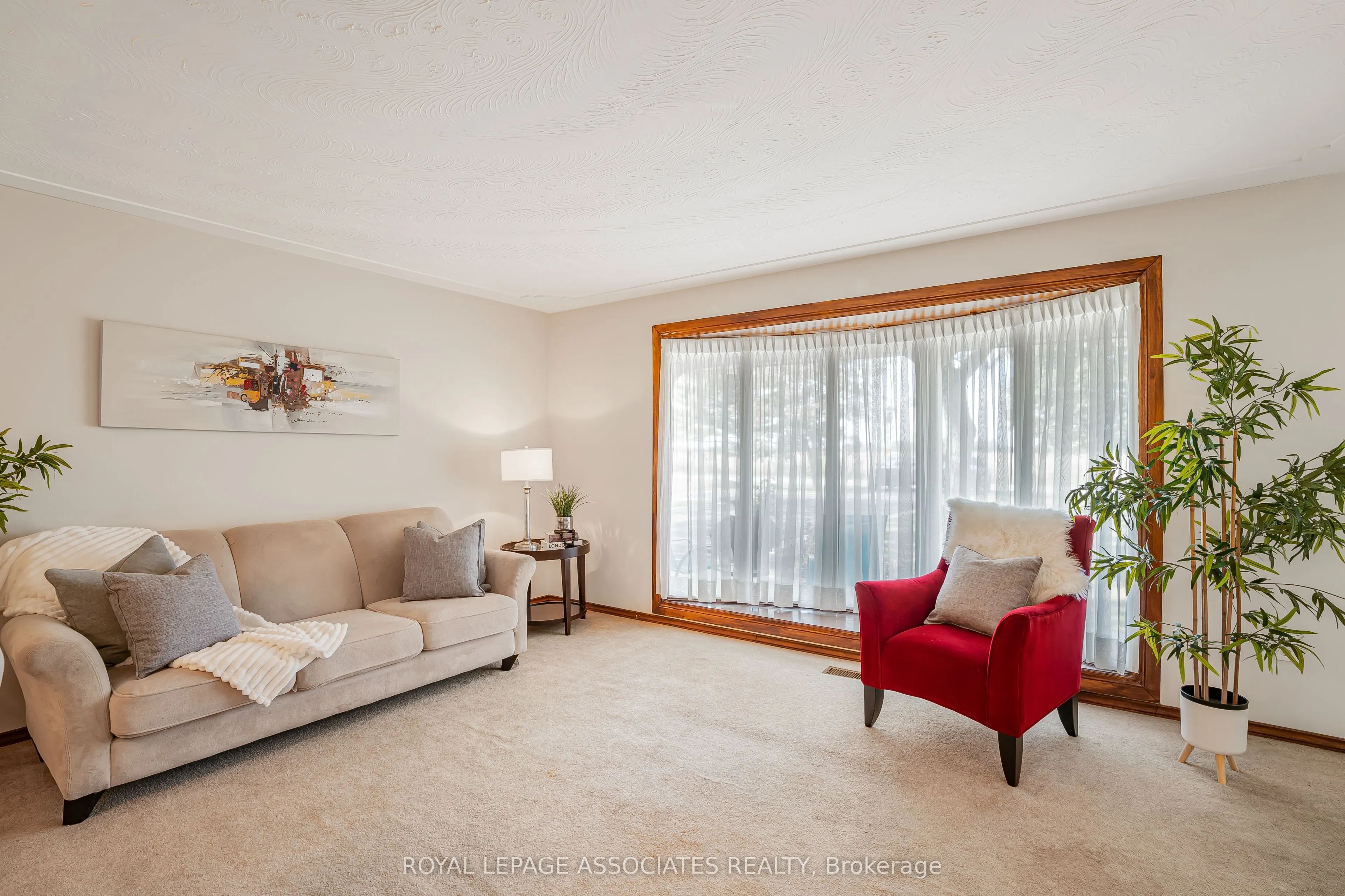 2371 Hendershot Road