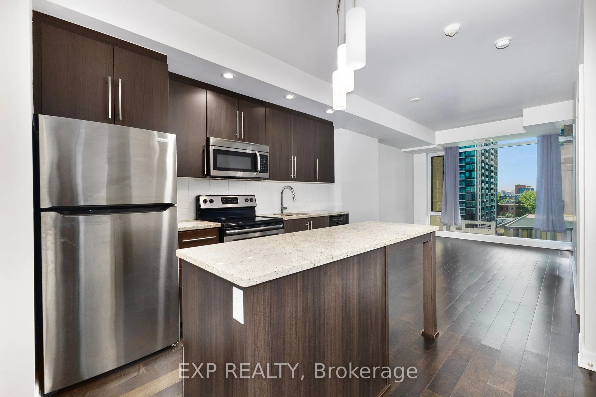 238 Besserer Street, #609
