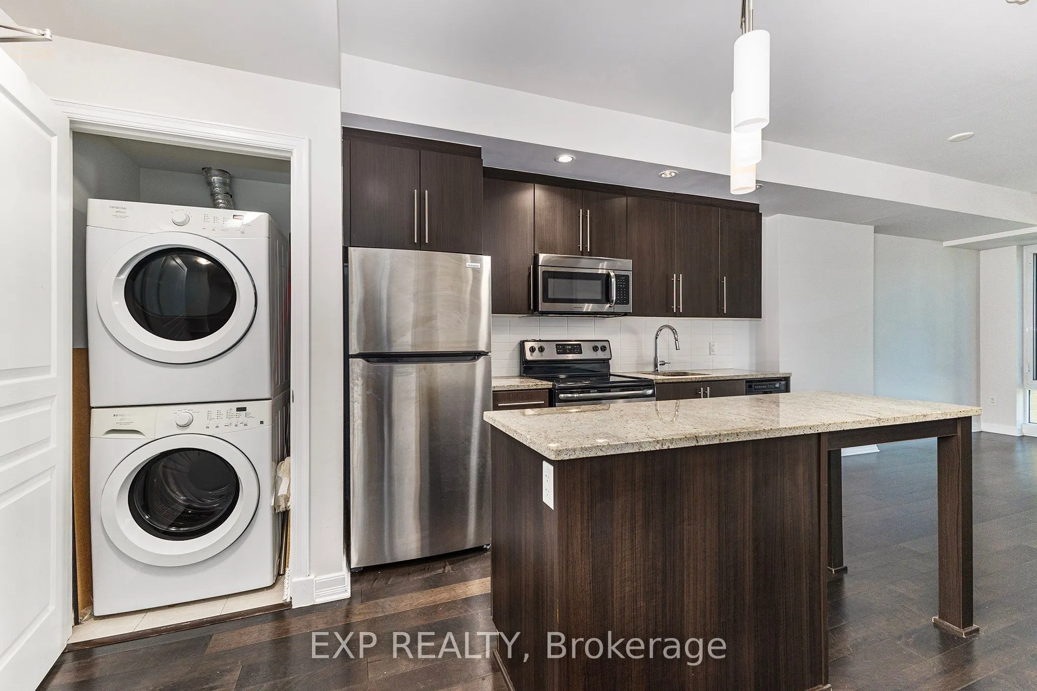 238 Besserer Street, #609