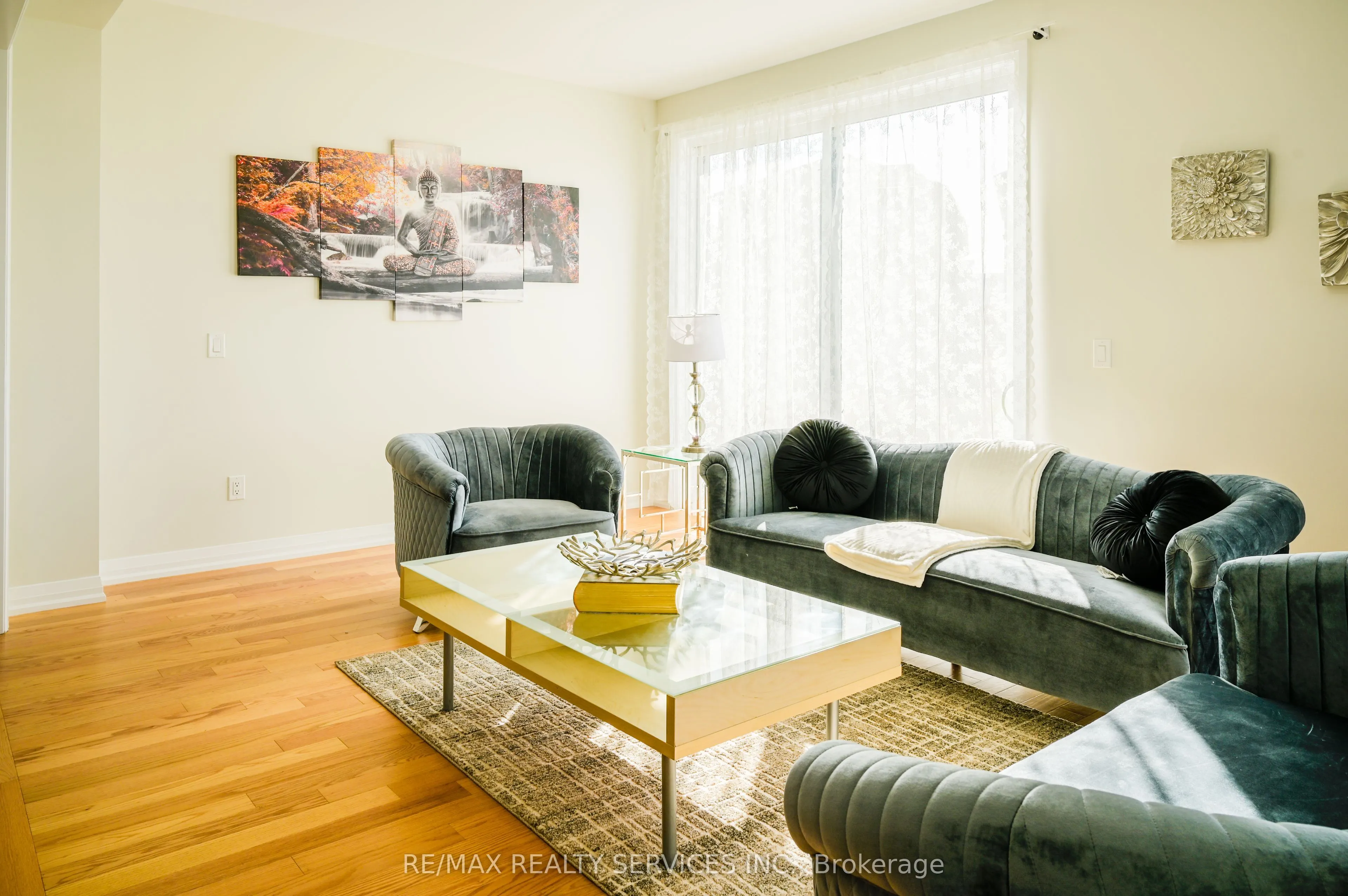 906 Sobeski Avenue