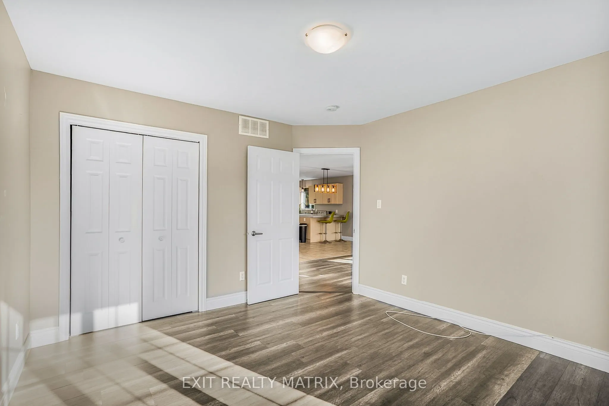 6 Telegraph Crescent