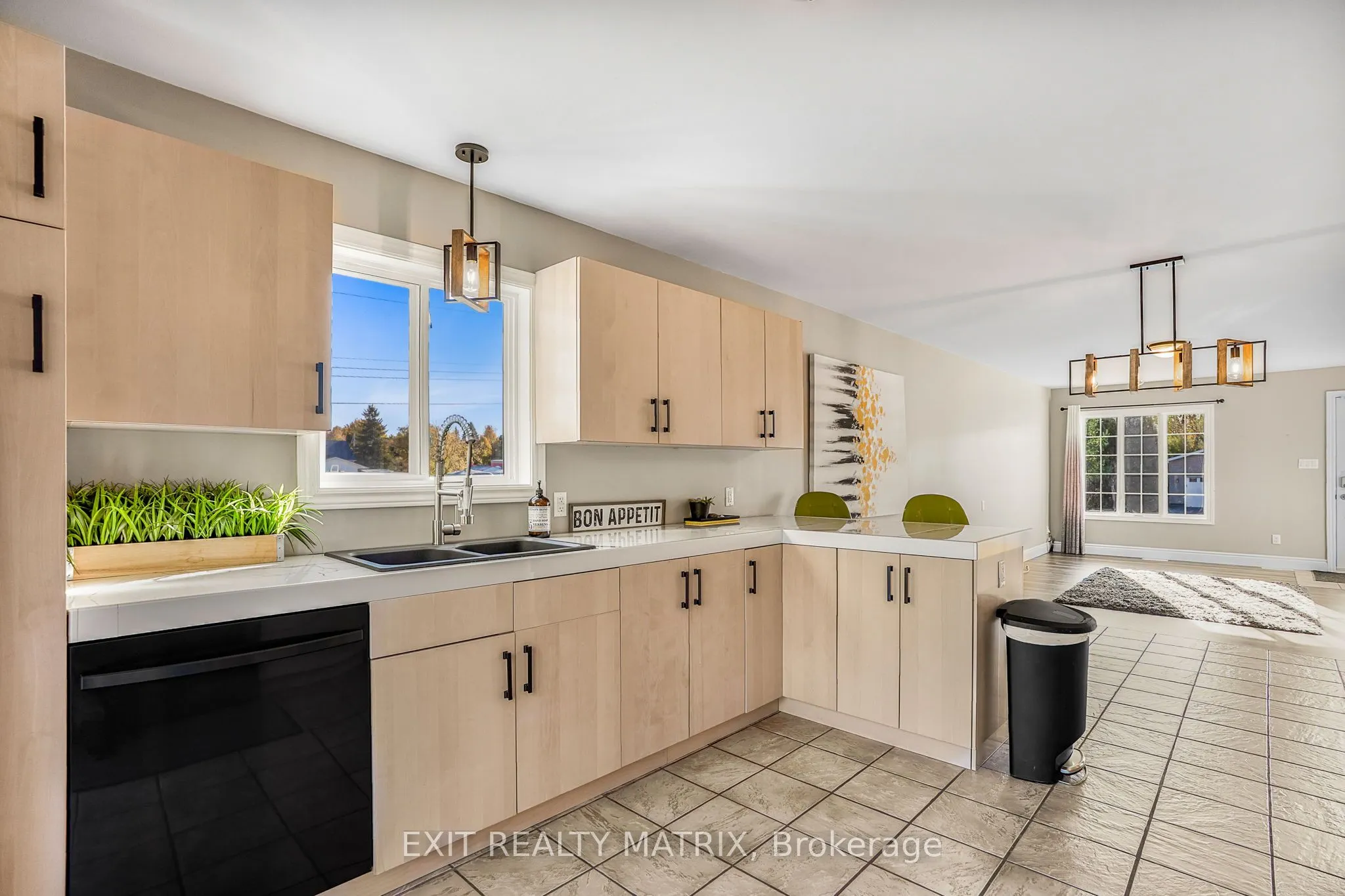6 Telegraph Crescent