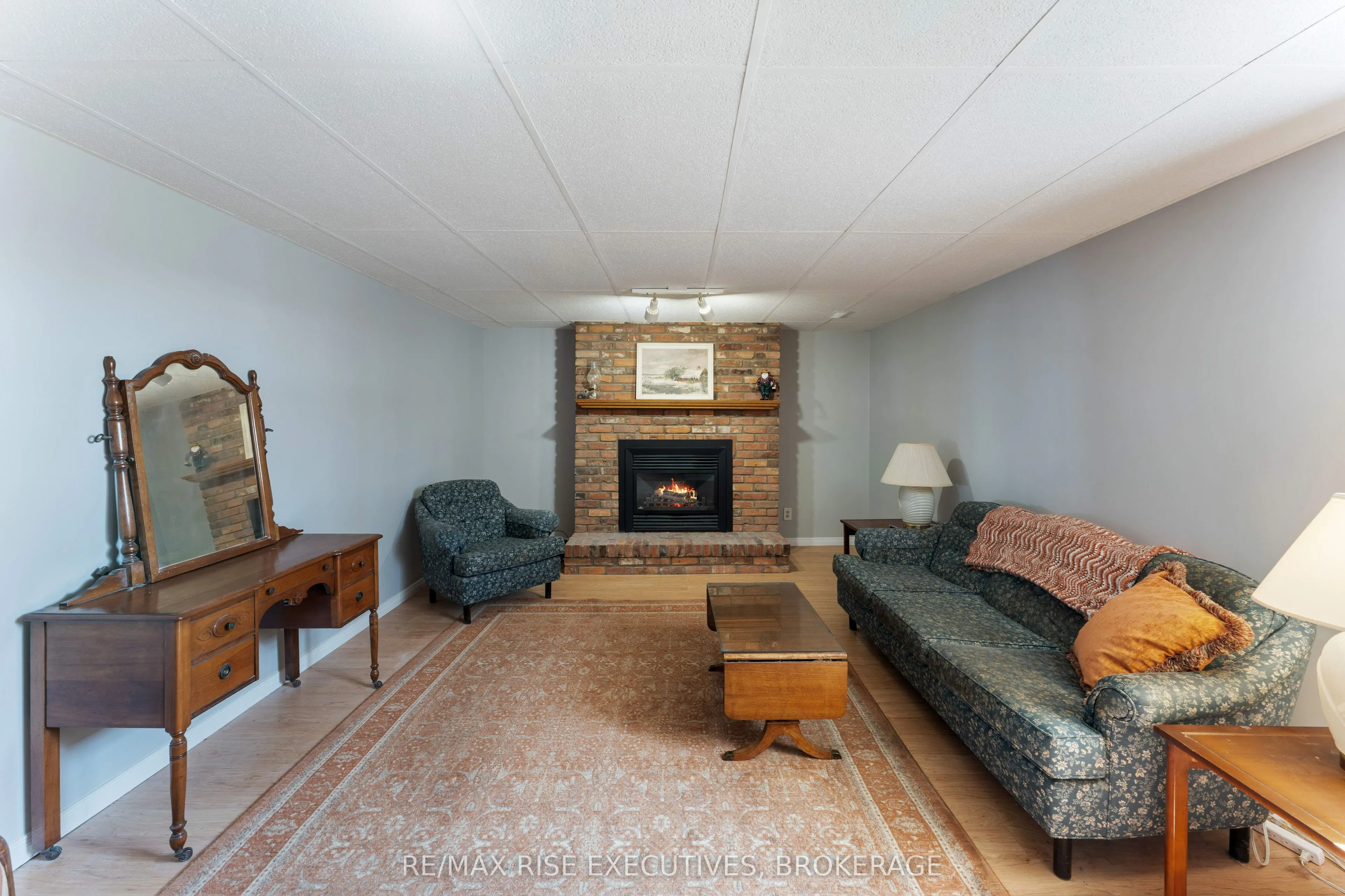 656 Rivermeade Avenue