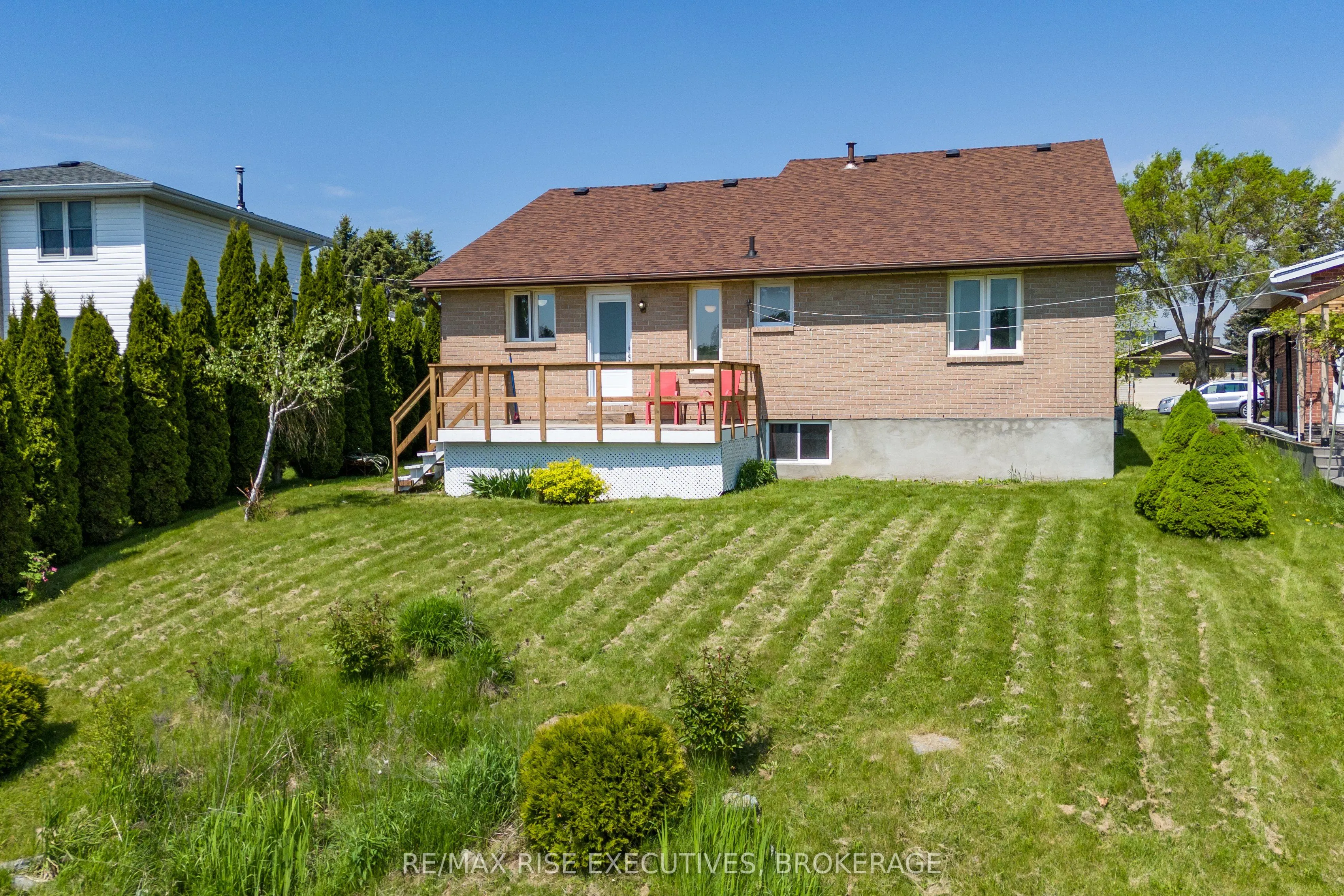 656 Rivermeade Avenue