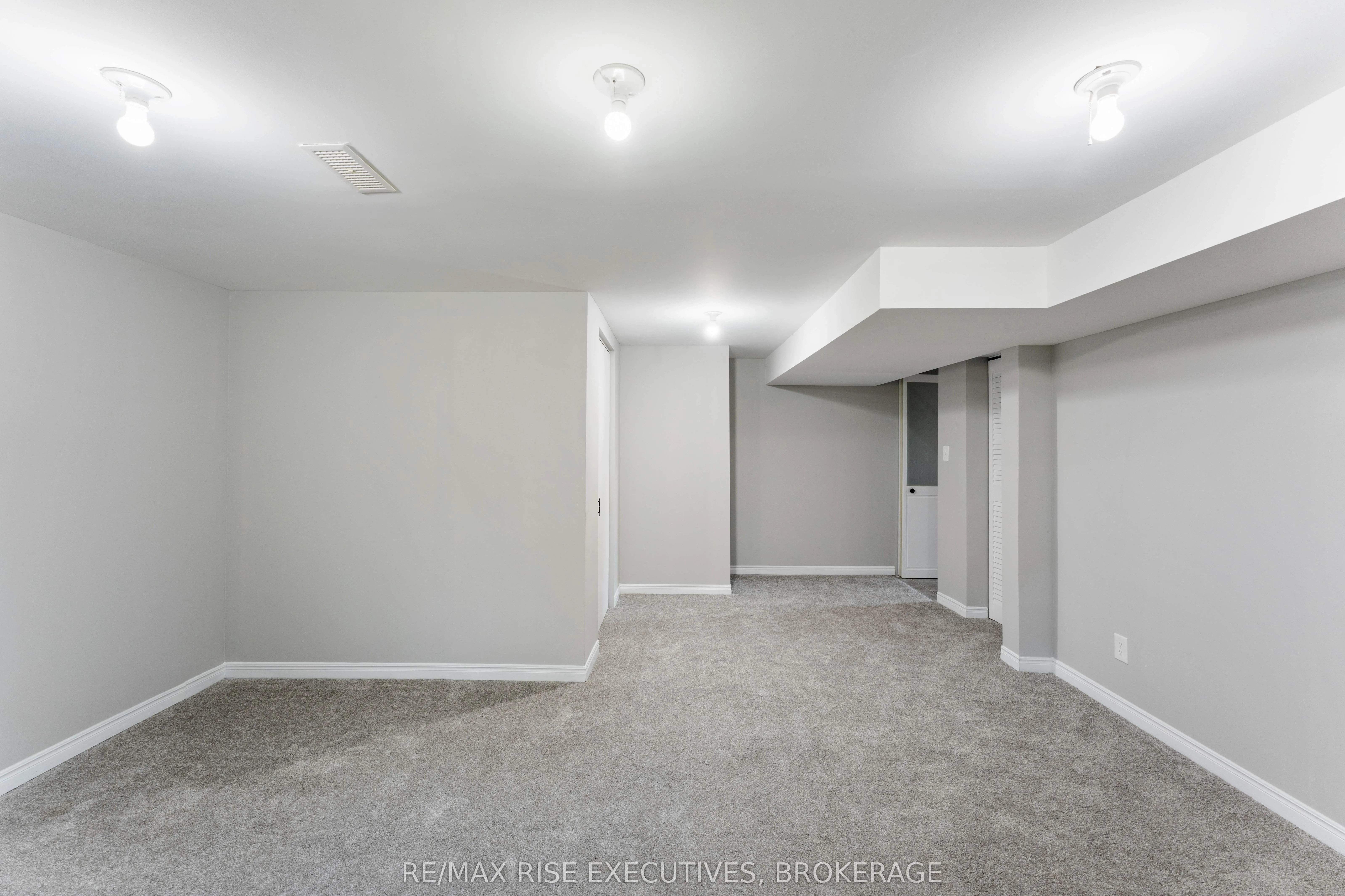 656 Rivermeade Avenue