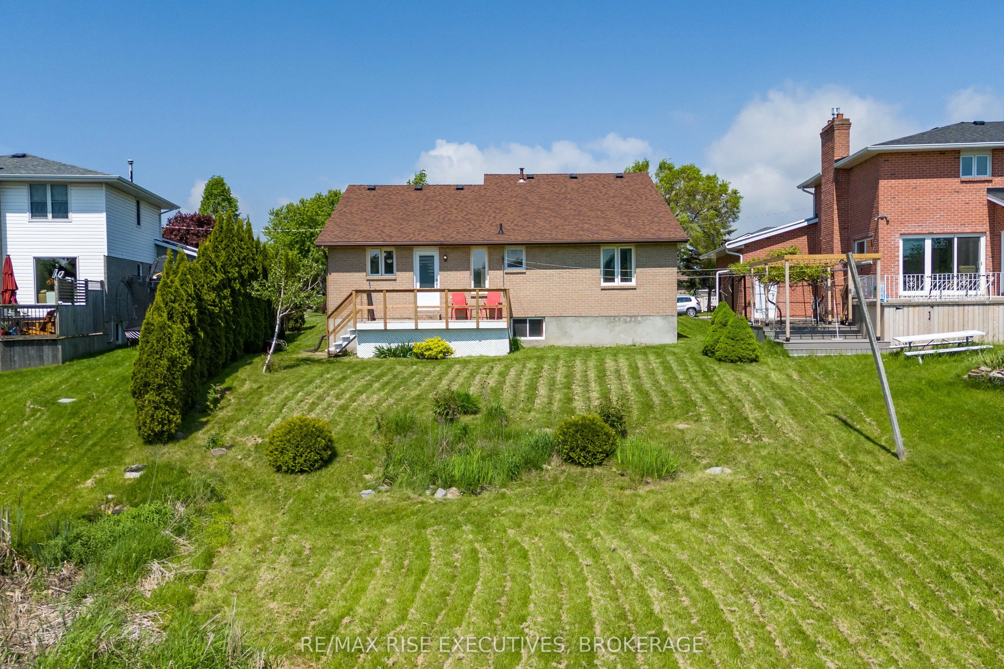 656 Rivermeade Avenue
