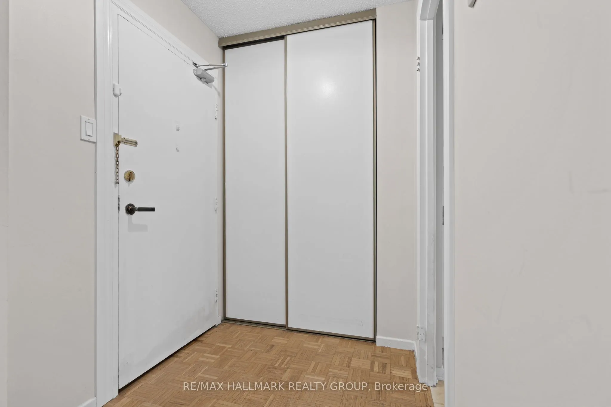 265 Poulin Avenue, #806
