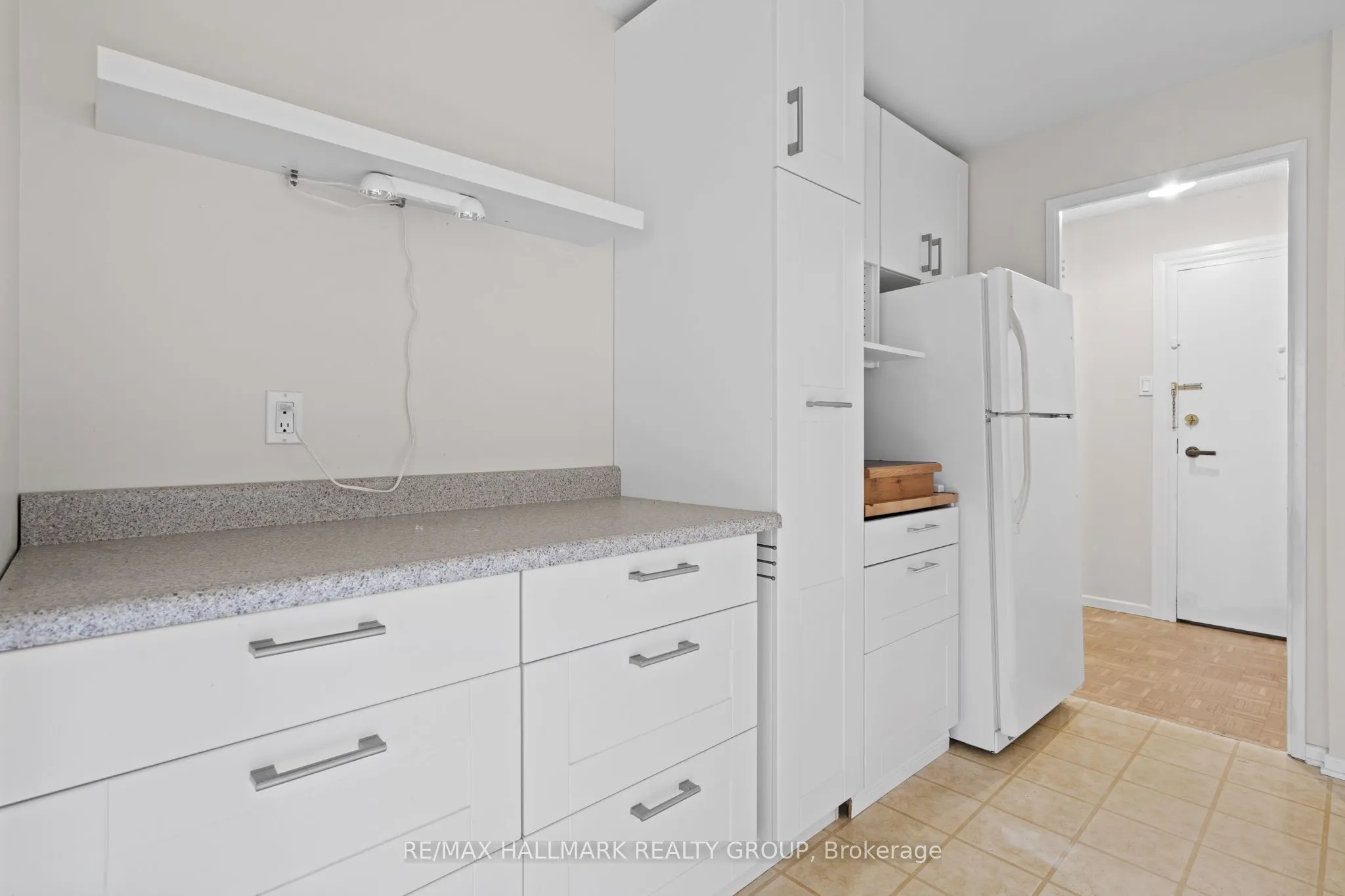 265 Poulin Avenue, #806