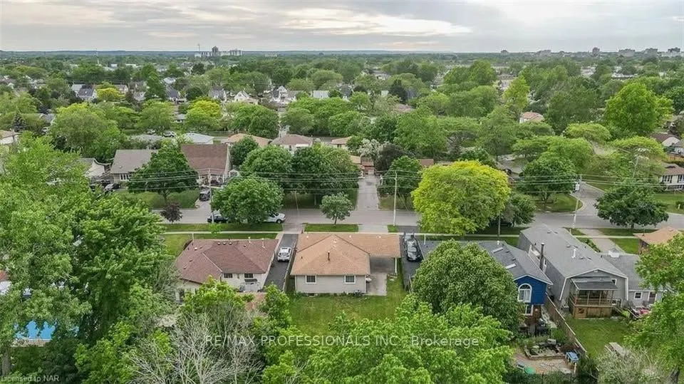 35 Carriage Road, #Upper