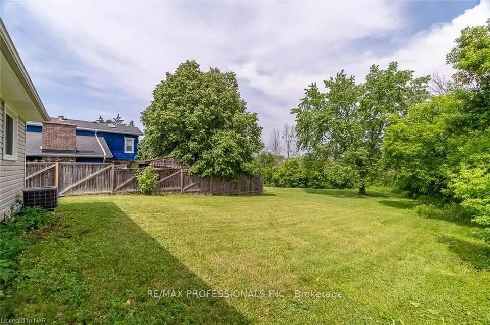 35 Carriage Road, #Upper