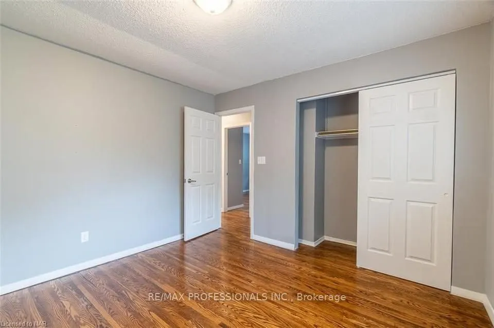 35 Carriage Road, #Upper
