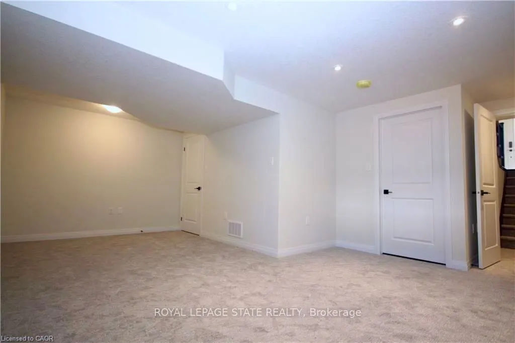 13 Dresser Lane