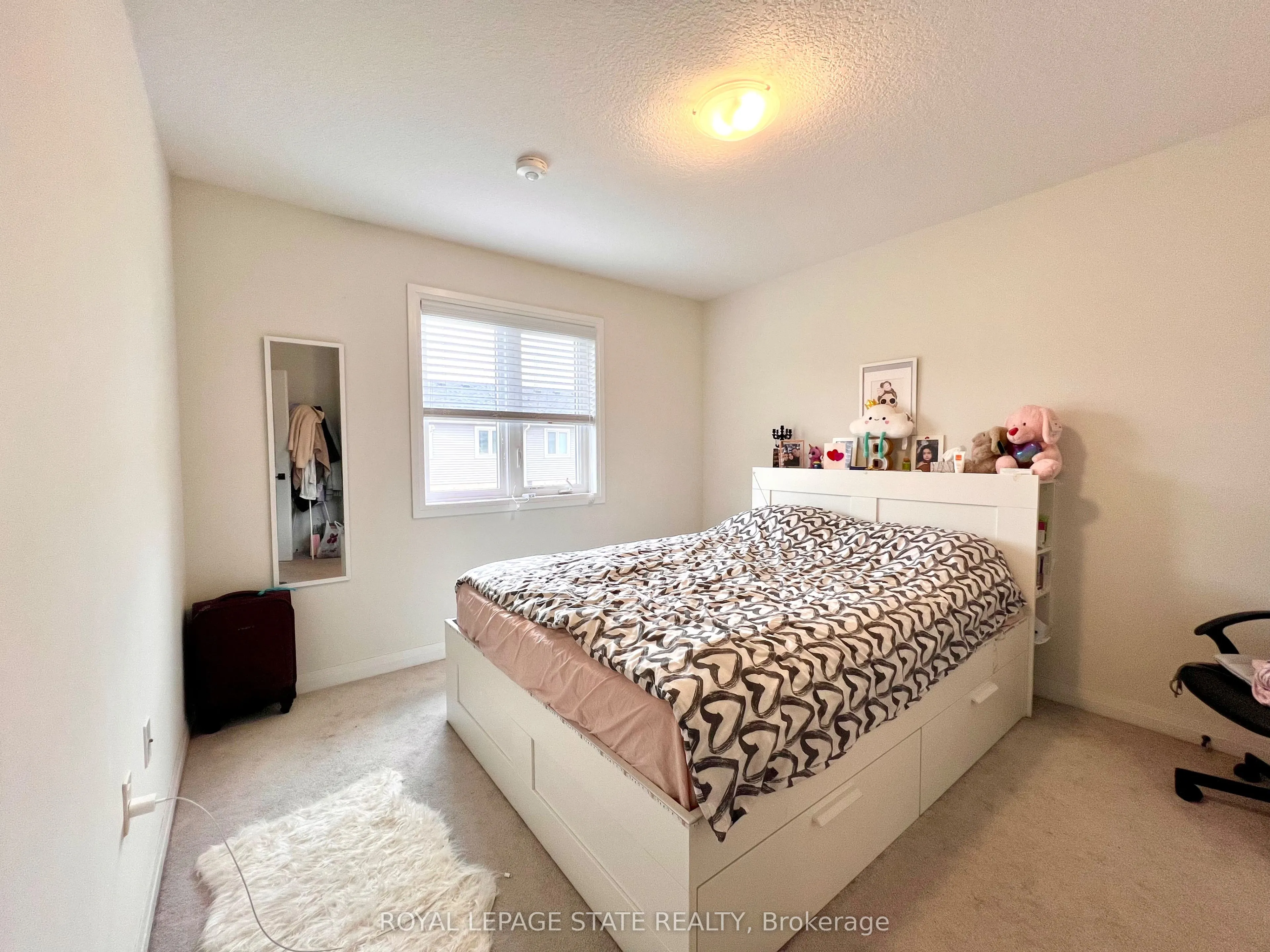 13 Dresser Lane