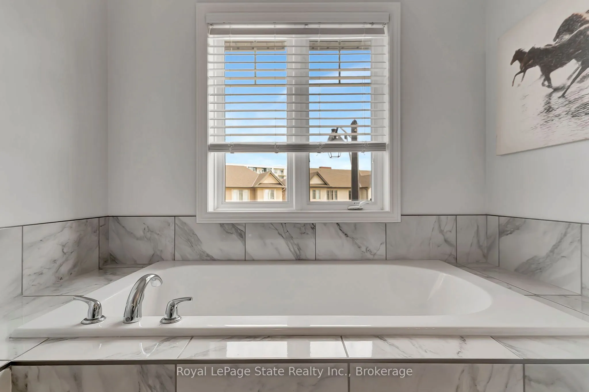 98 Shoreview Place, #18
