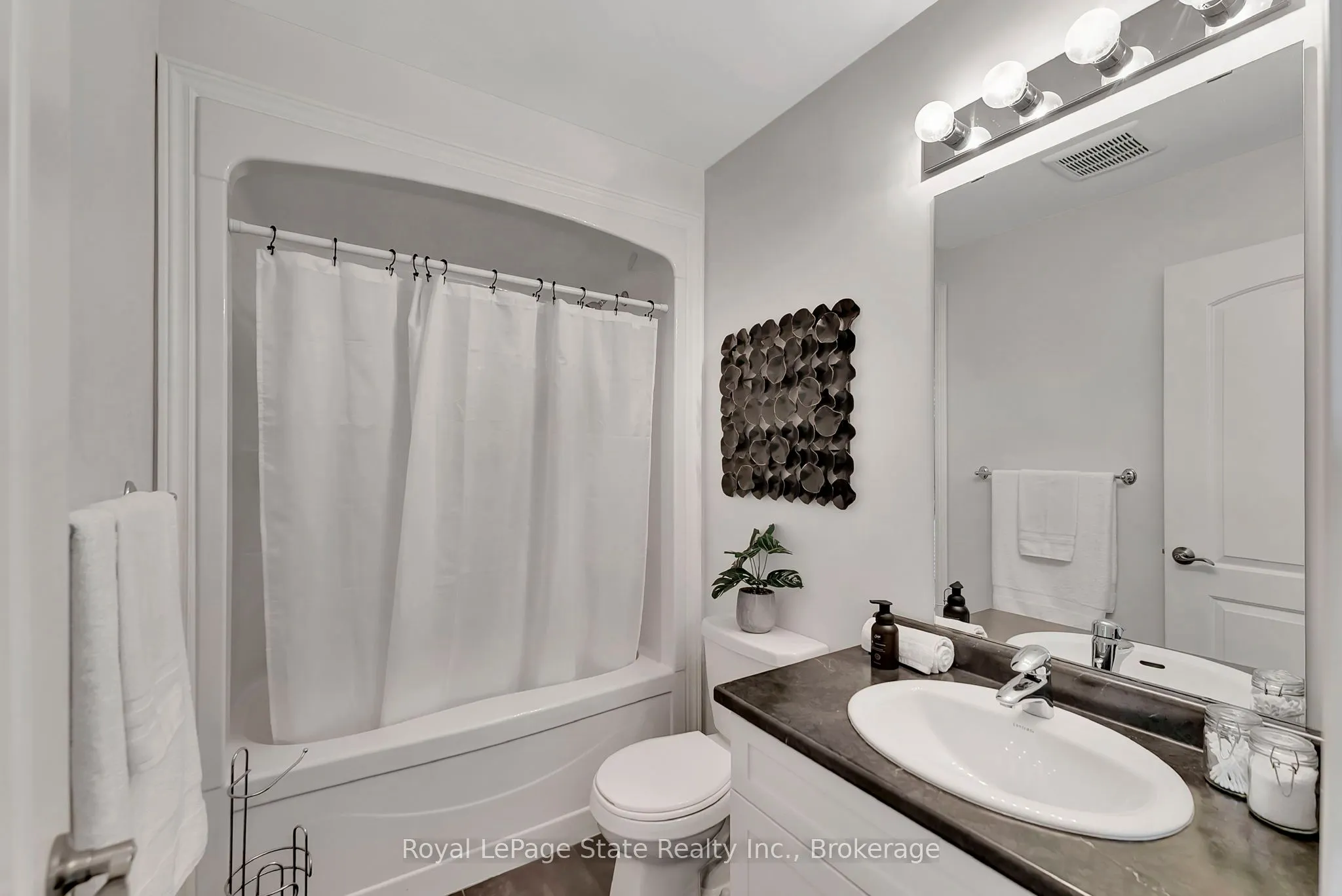 98 Shoreview Place, #18