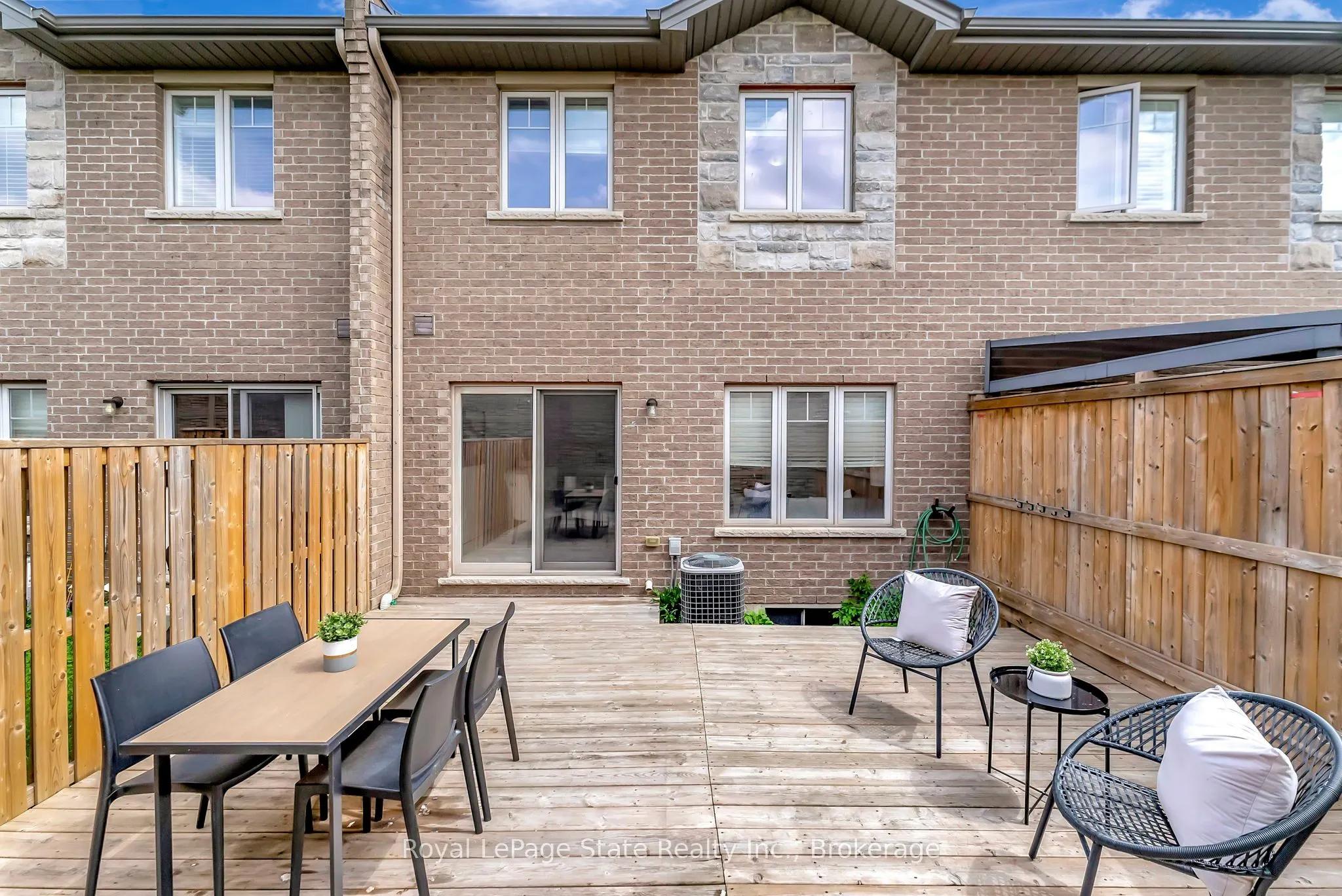 98 Shoreview Place, #18
