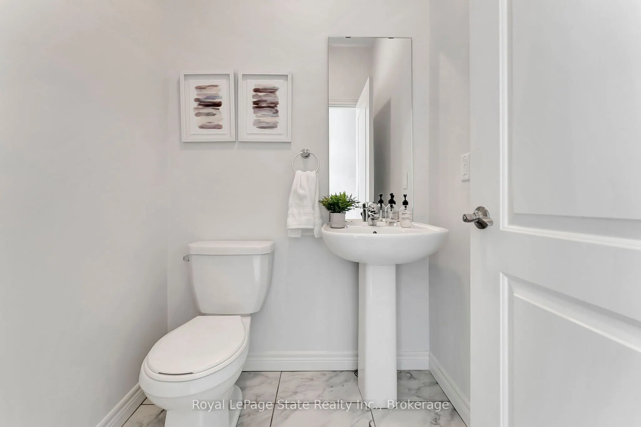 98 Shoreview Place, #18