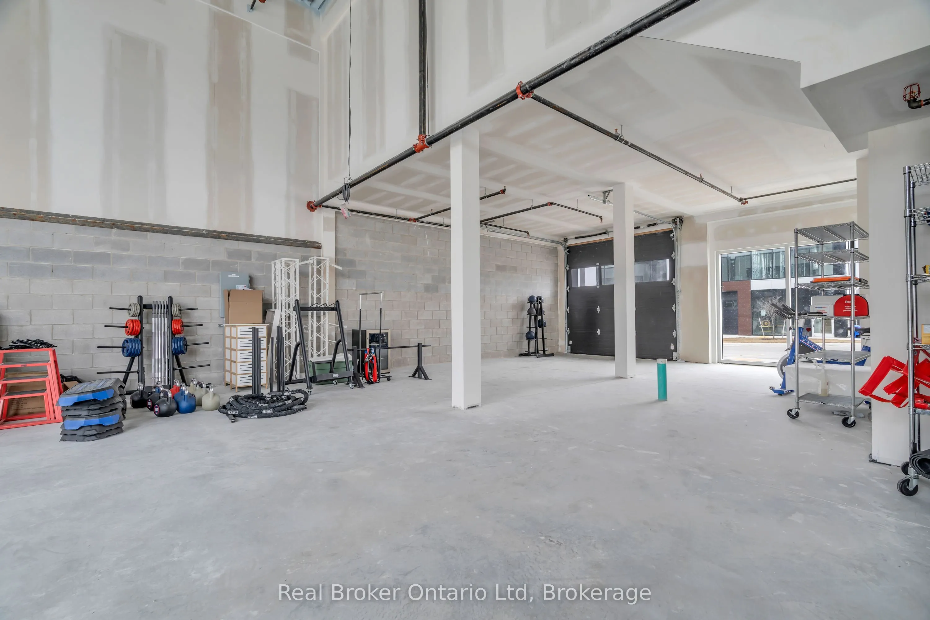 595 Hanlon Creek Boulevard, #1 - Full