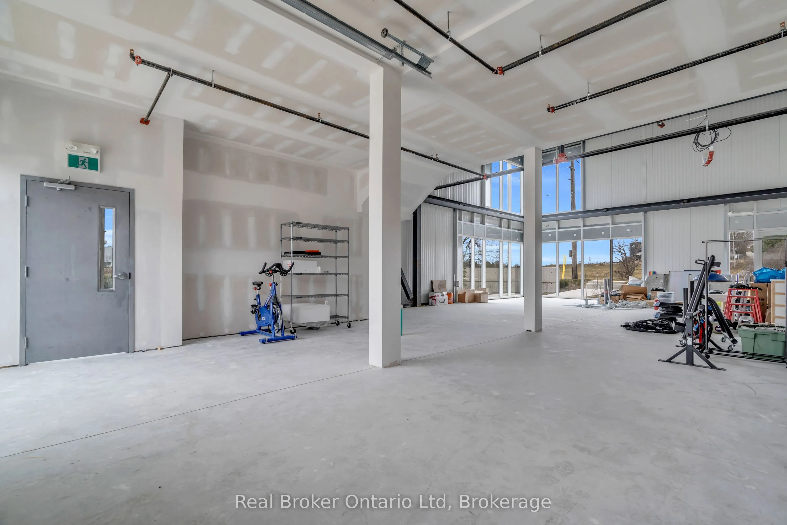 595 Hanlon Creek Boulevard, #1 - Full
