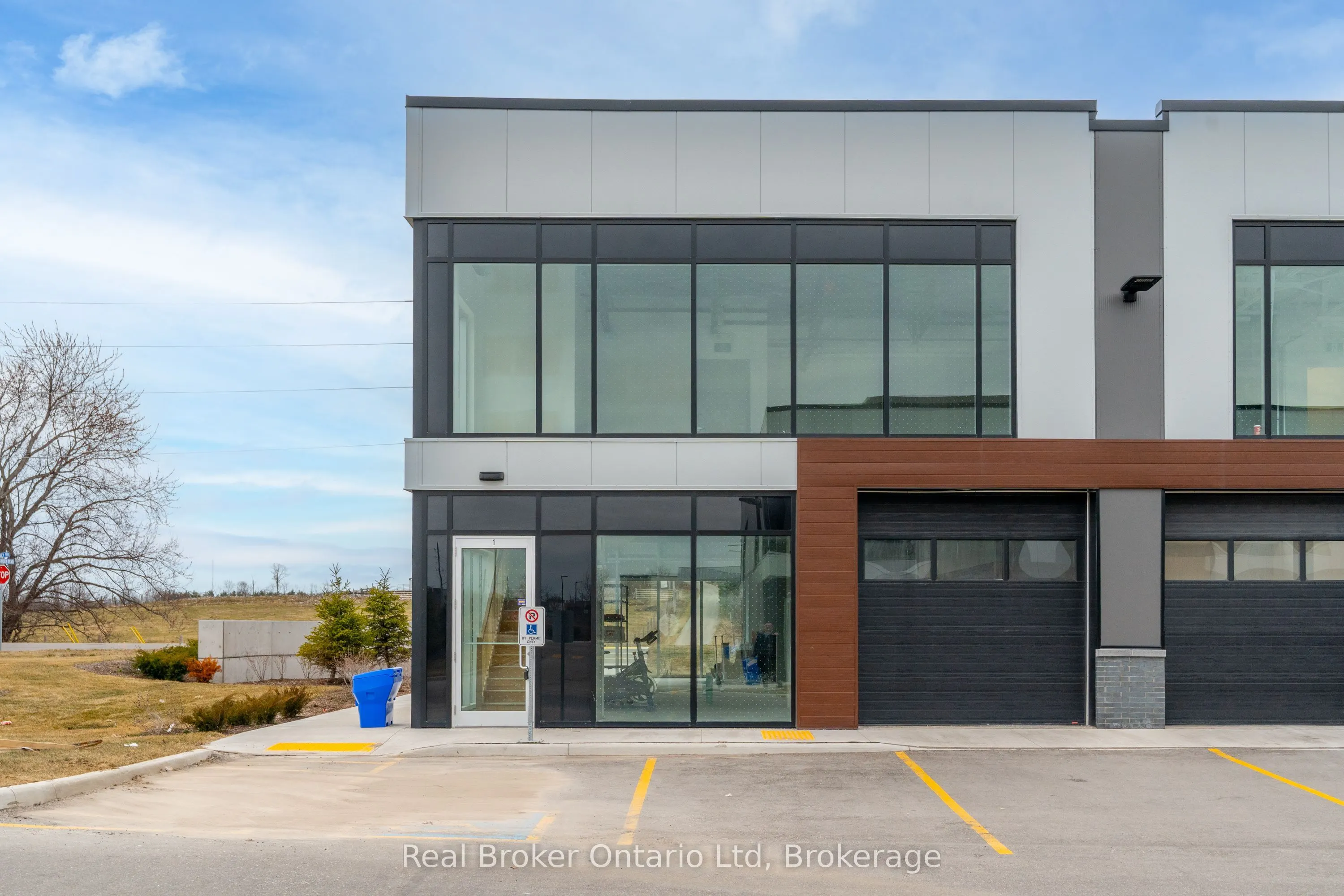 595 Hanlon Creek Boulevard, #1 - Full