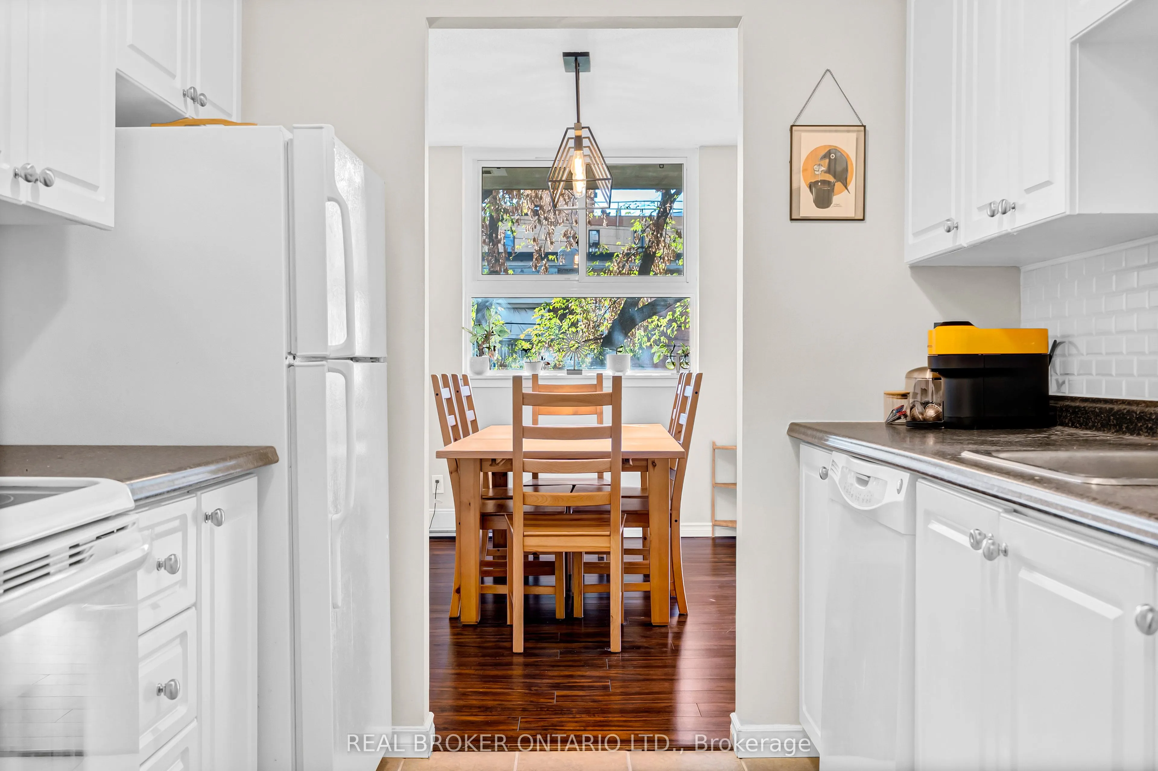 110 Forward Avenue, #209