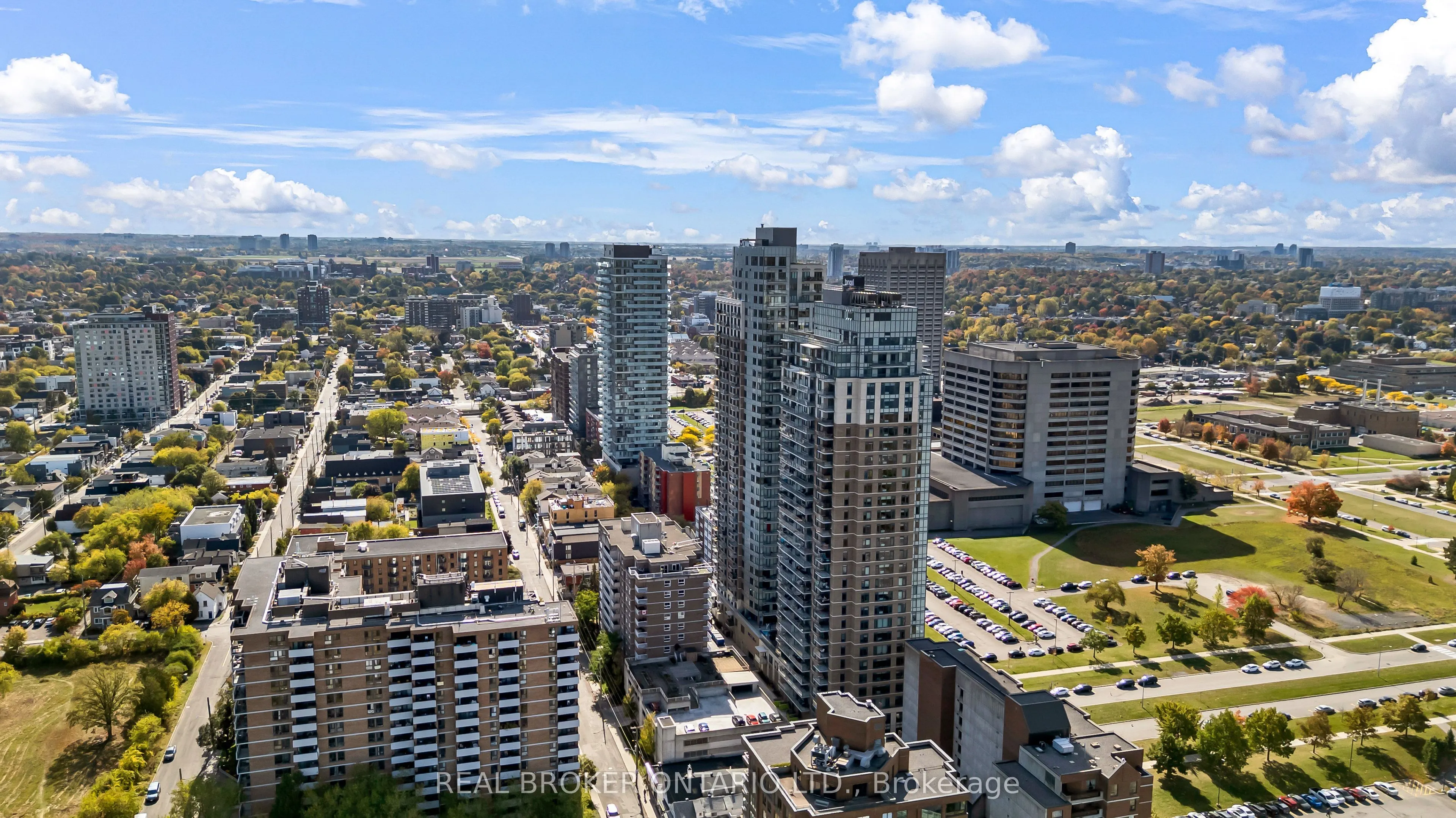 110 Forward Avenue, #209