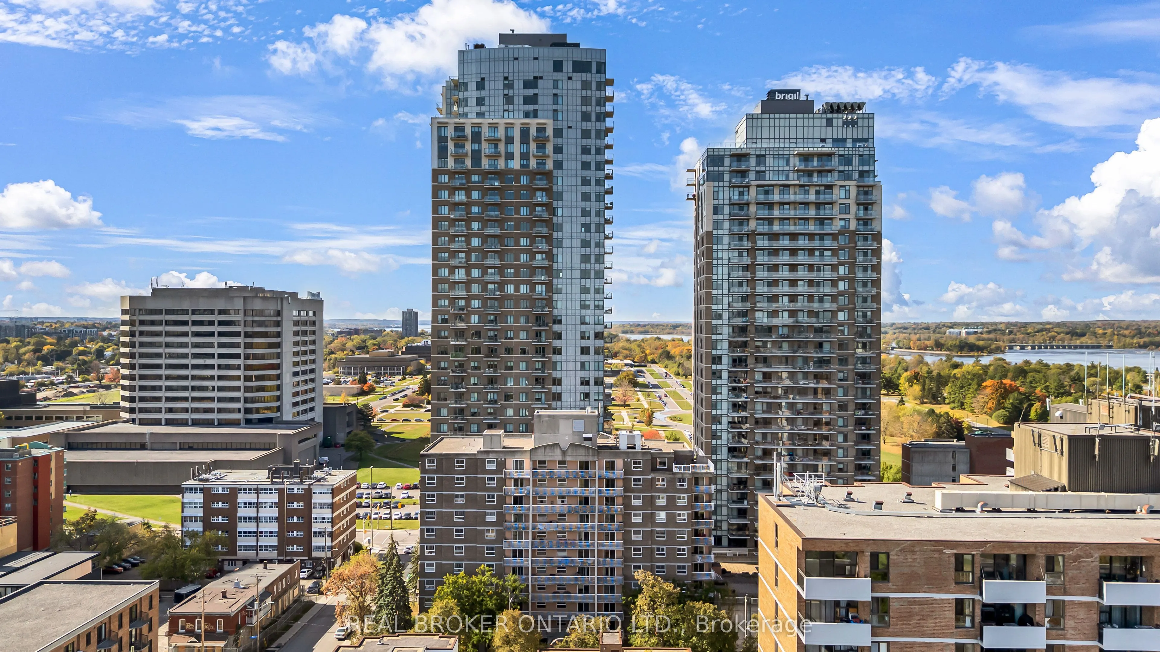 110 Forward Avenue, #209