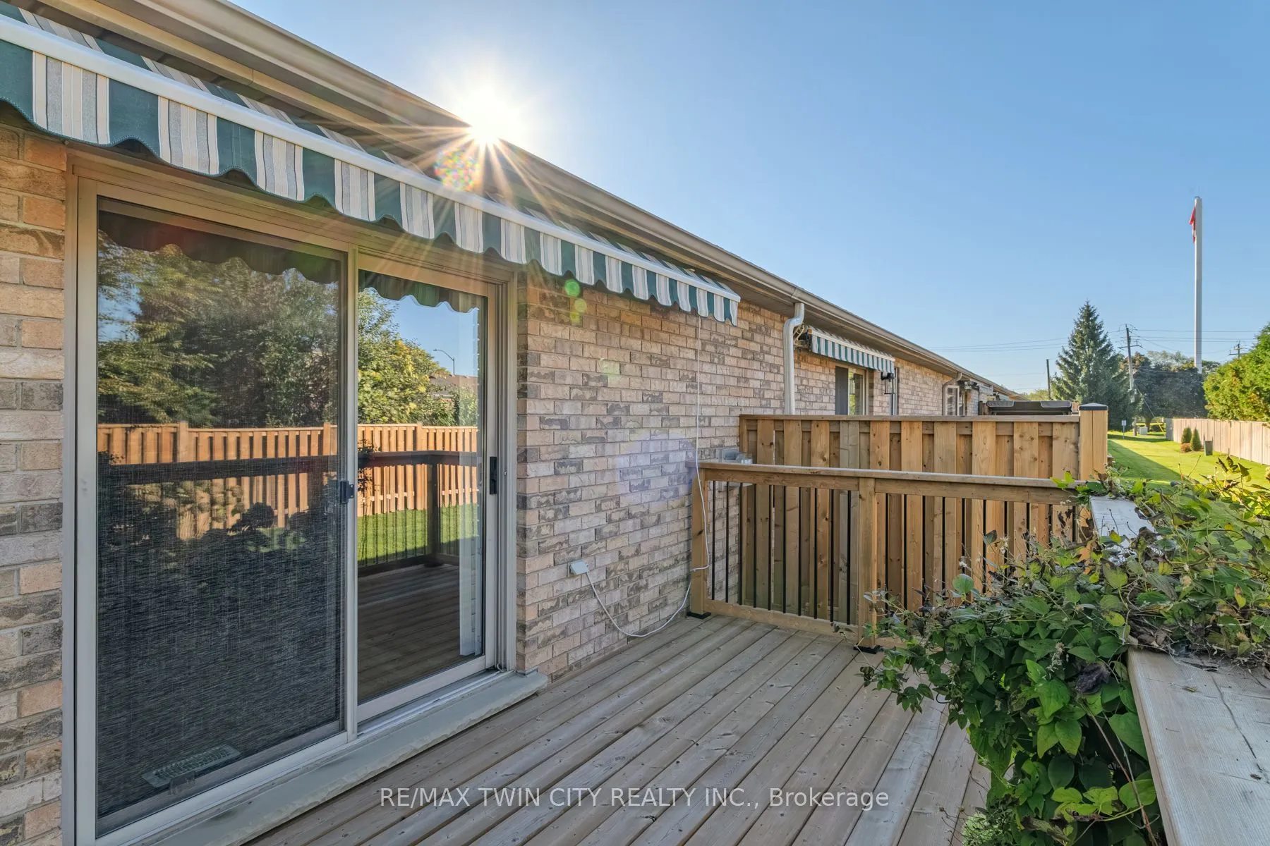 110 Somerset Road W, #9