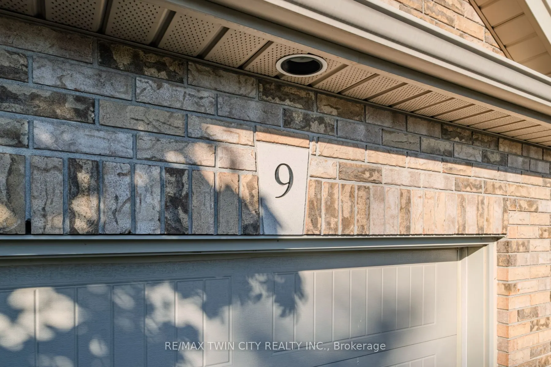 110 Somerset Road W, #9