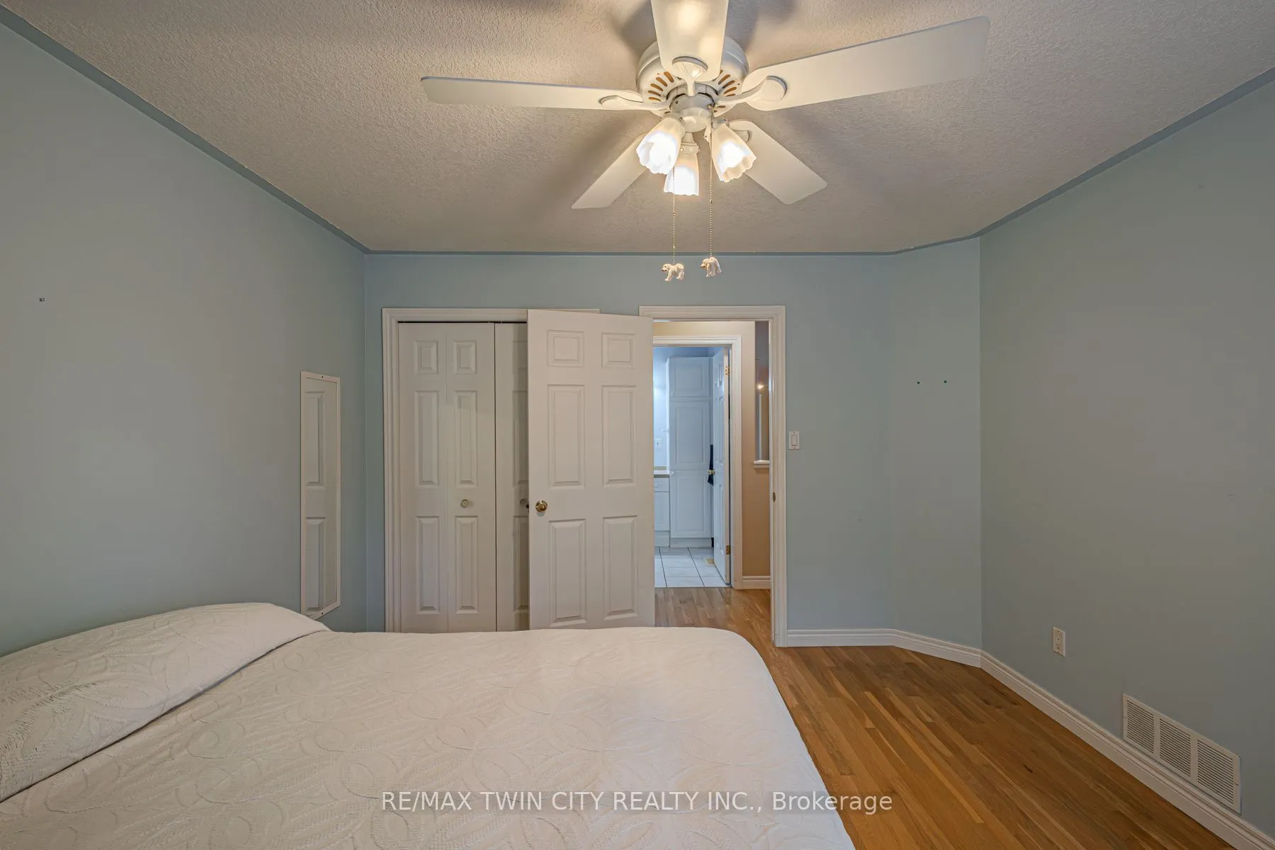 110 Somerset Road W, #9