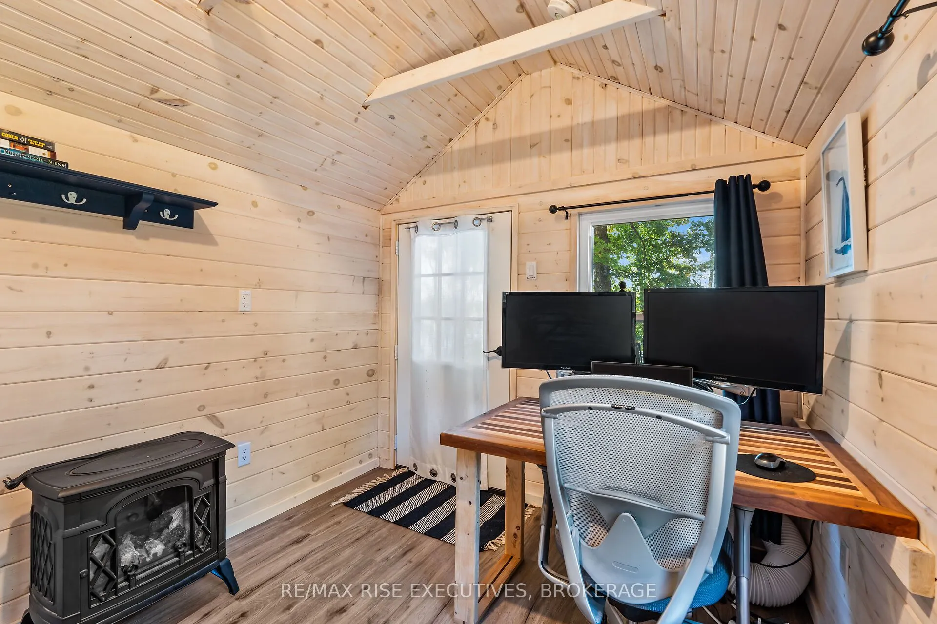 465K Lyndhurst Road