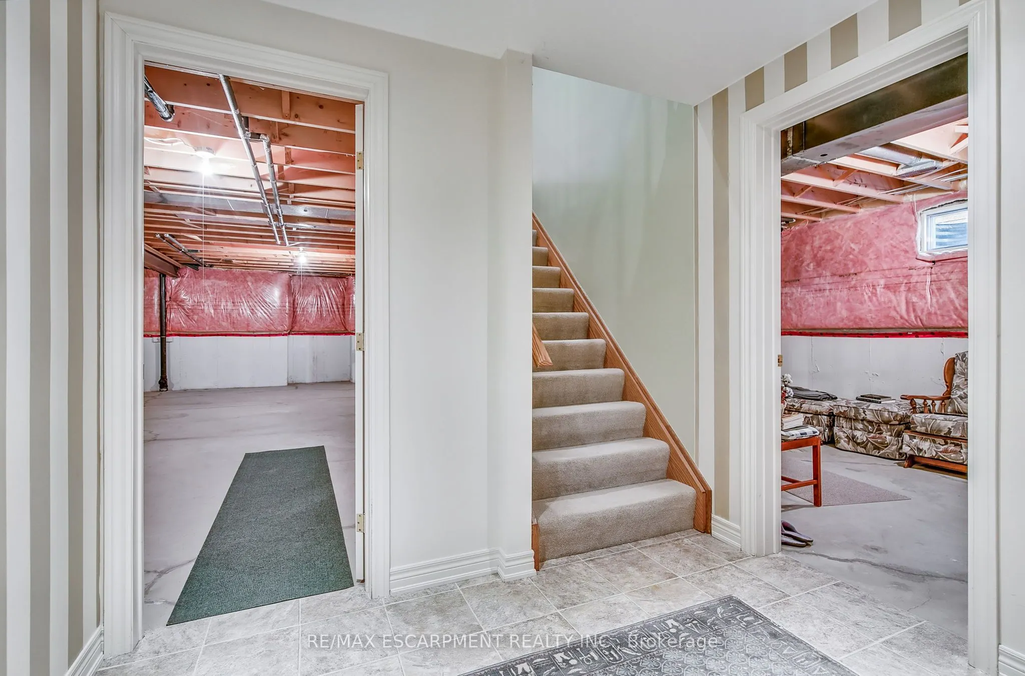 21 RIVIERA Ridge
