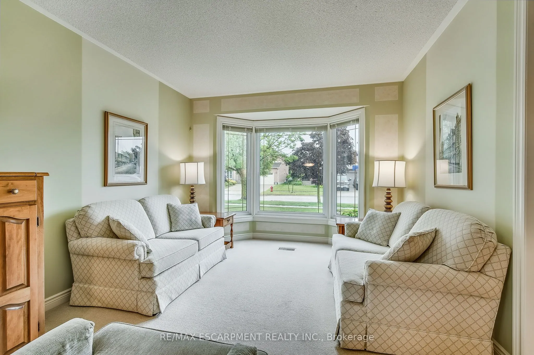 21 RIVIERA Ridge
