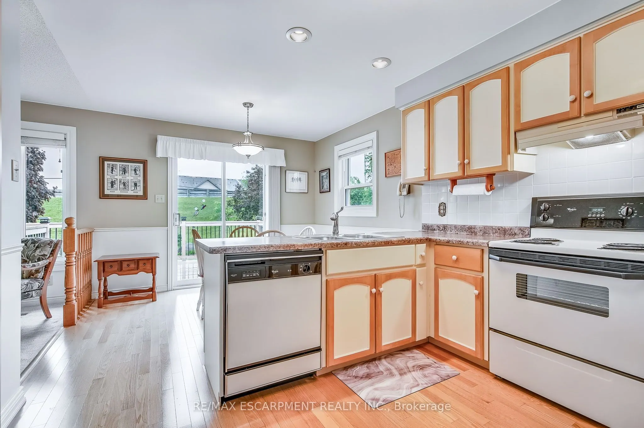 21 RIVIERA Ridge