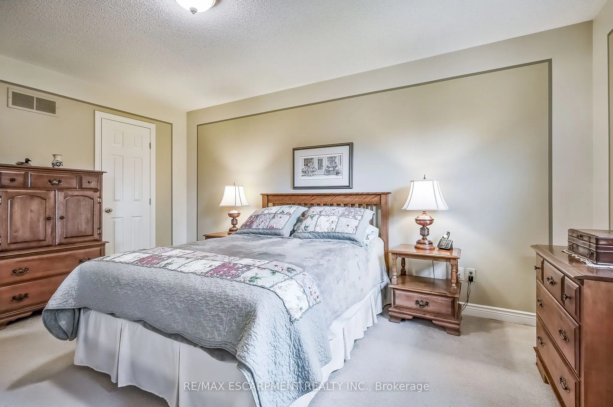 21 RIVIERA Ridge