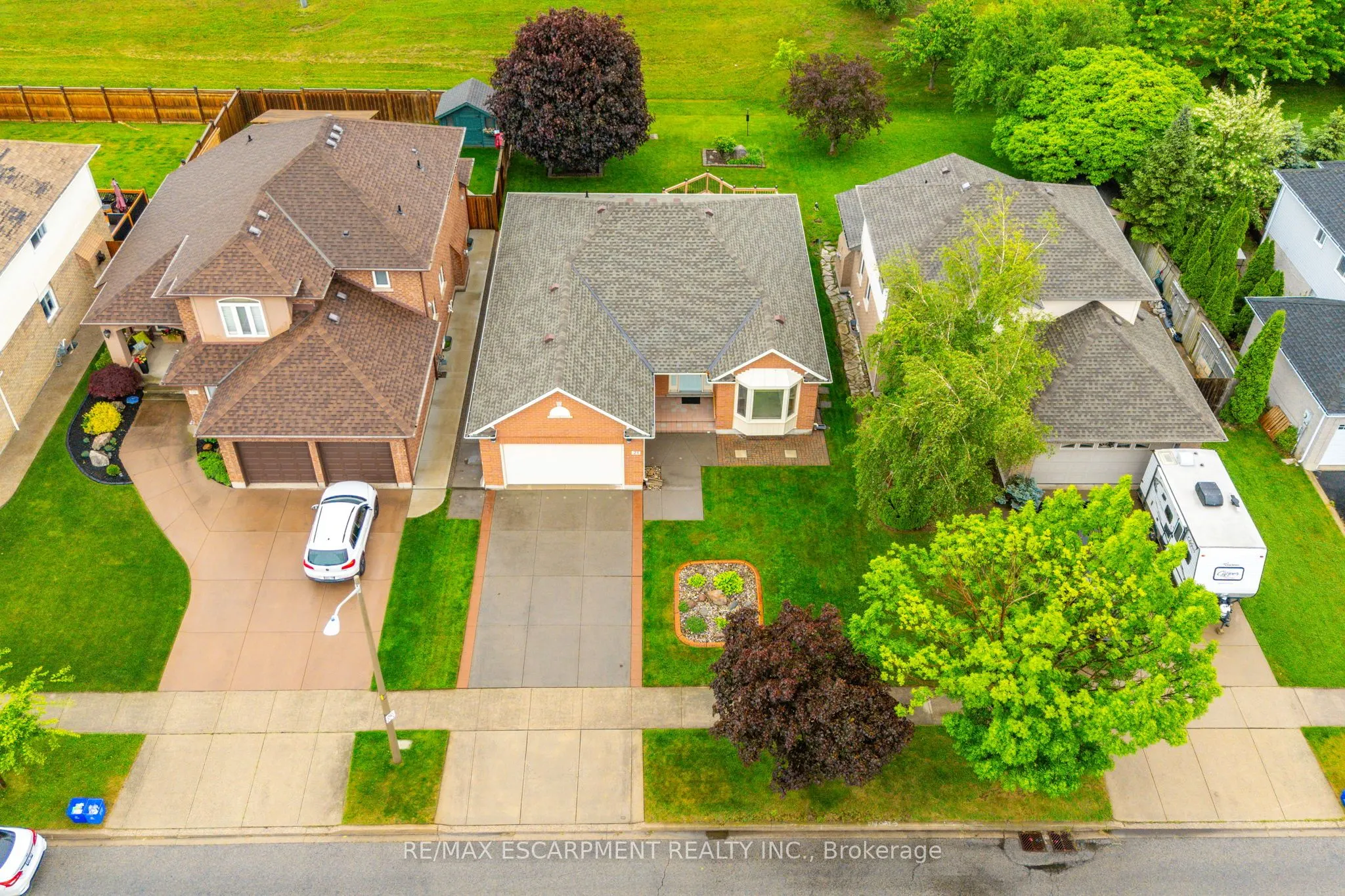 21 RIVIERA Ridge