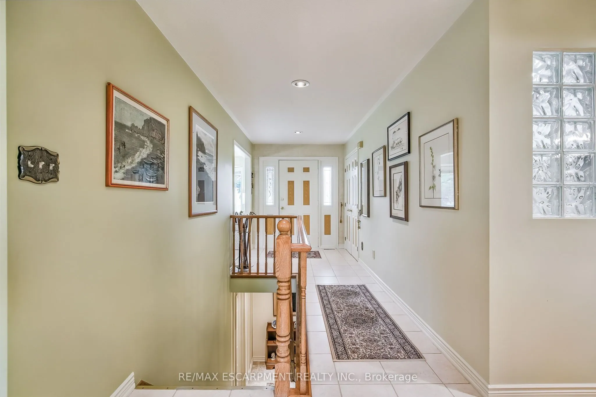 21 RIVIERA Ridge
