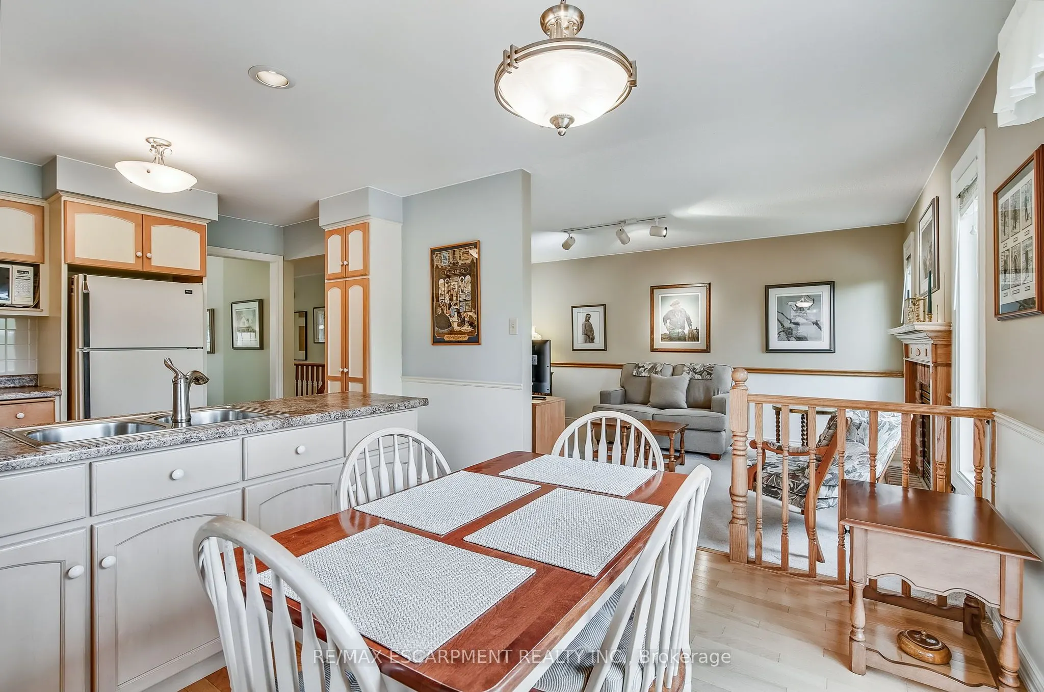 21 RIVIERA Ridge