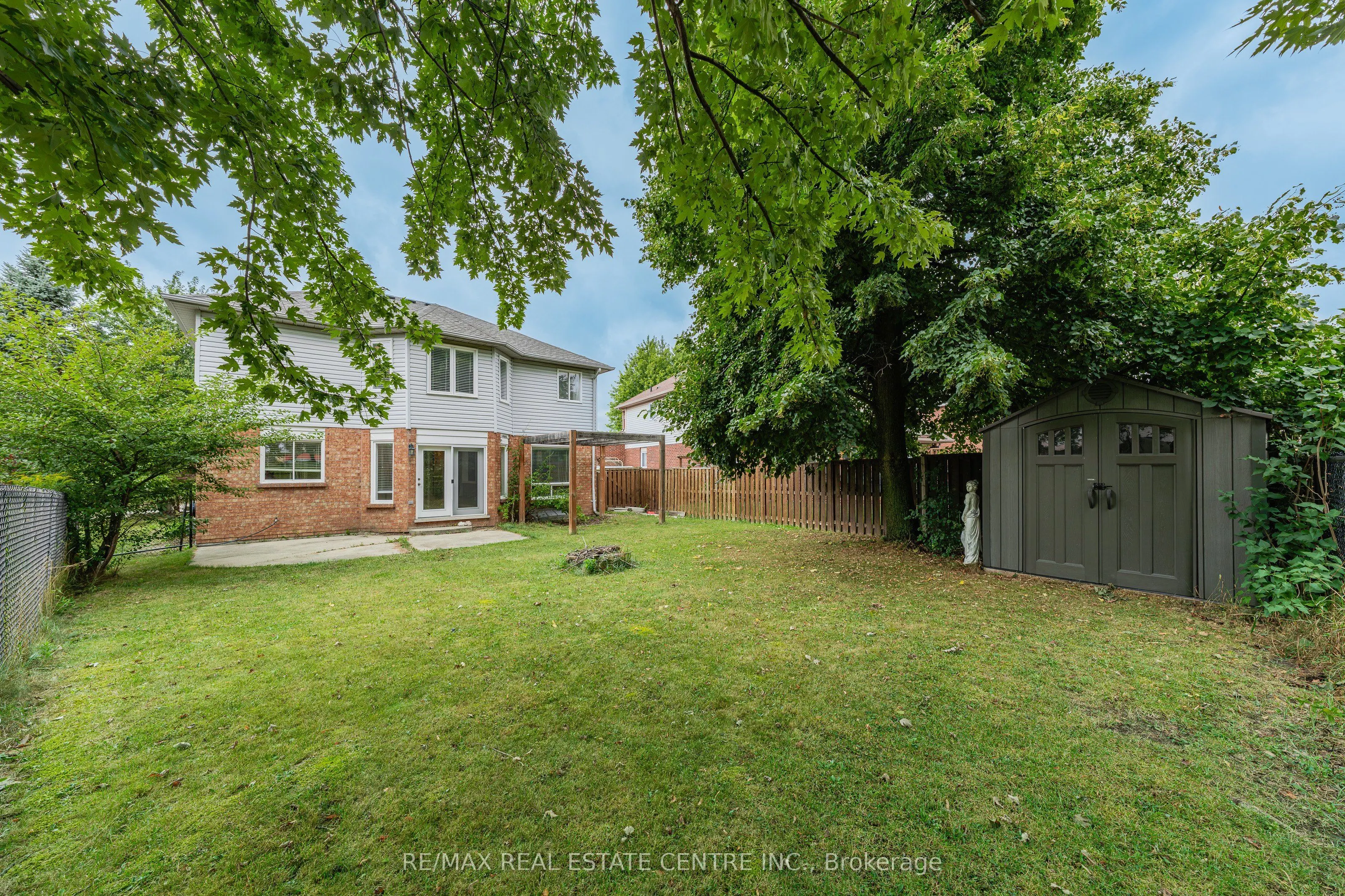 163 GLENVALLEY Drive