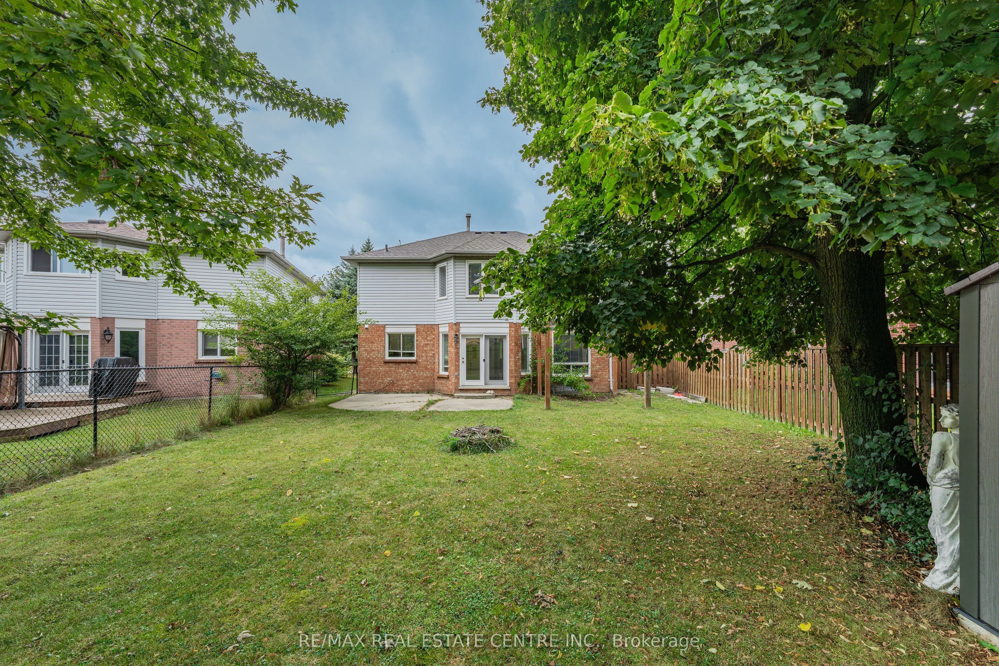 163 GLENVALLEY Drive