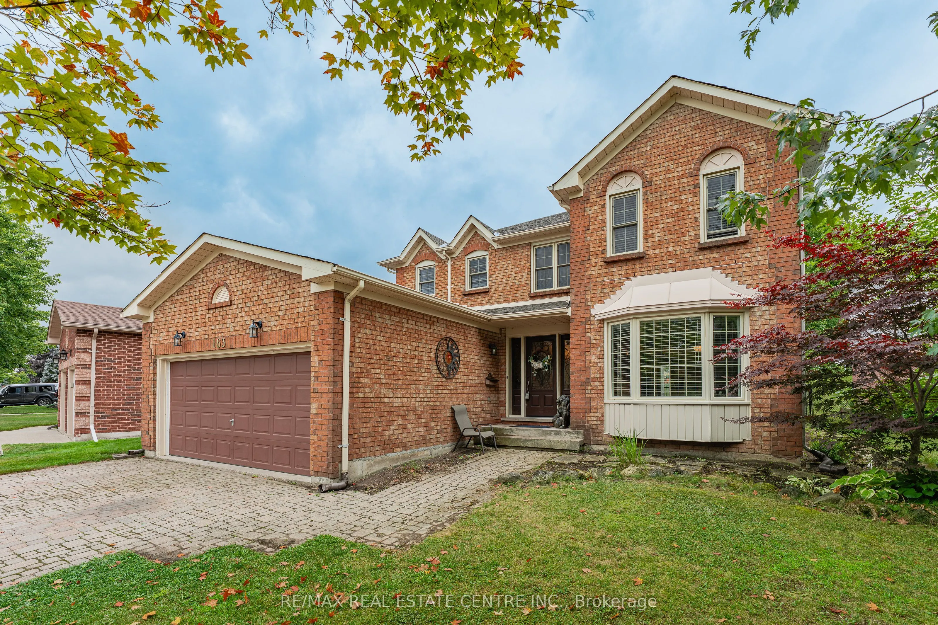 163 GLENVALLEY Drive