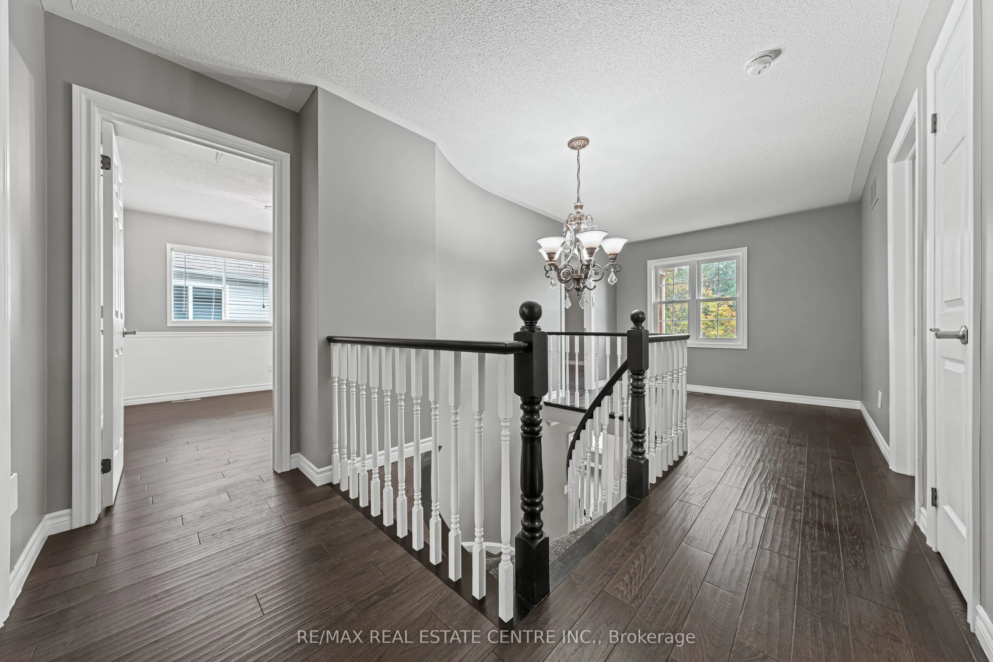 163 GLENVALLEY Drive