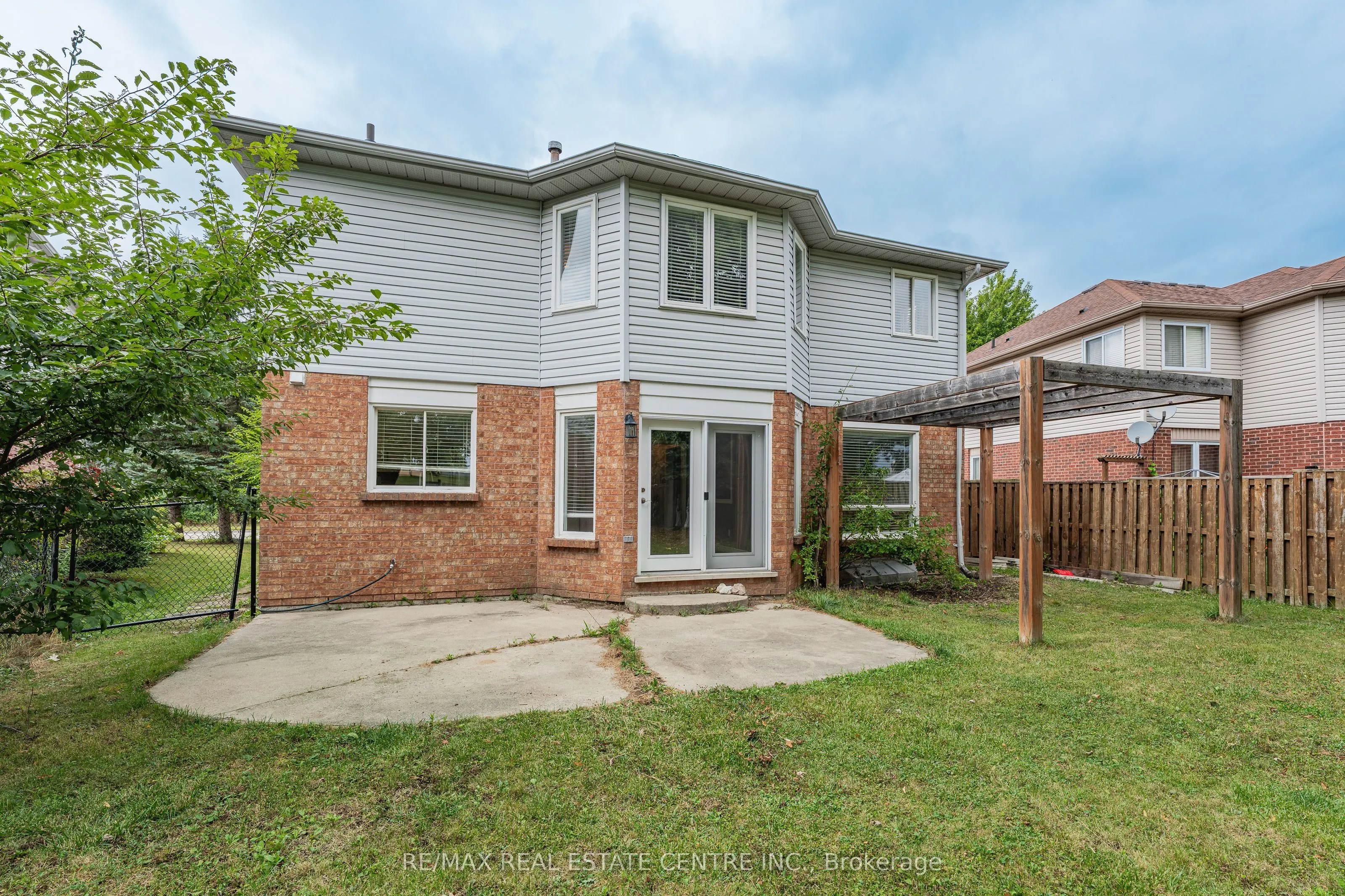 163 GLENVALLEY Drive