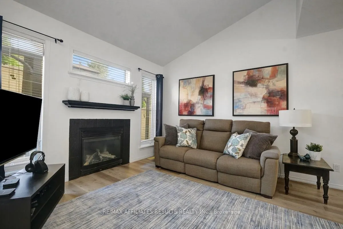 29 Calaveras Avenue