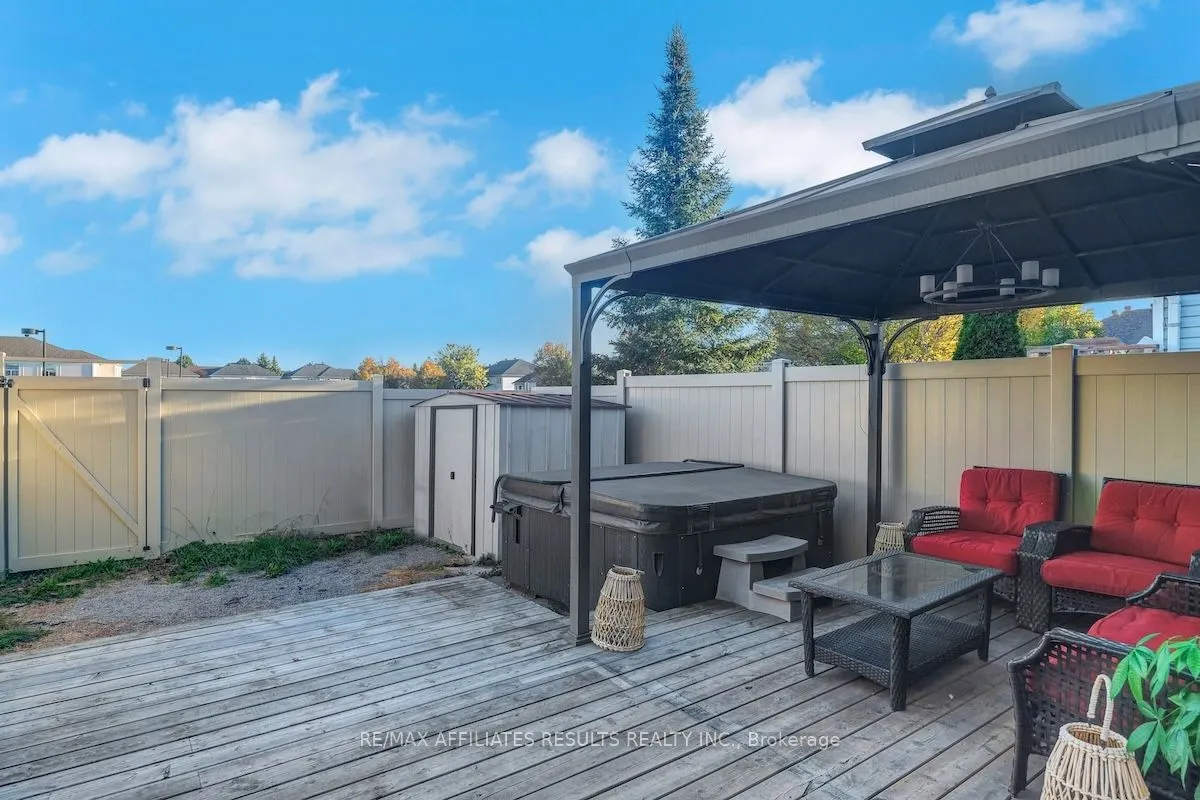 29 Calaveras Avenue
