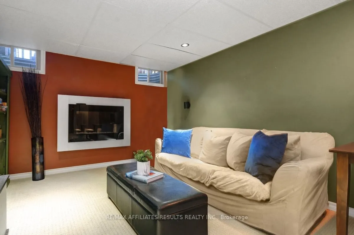 29 Calaveras Avenue
