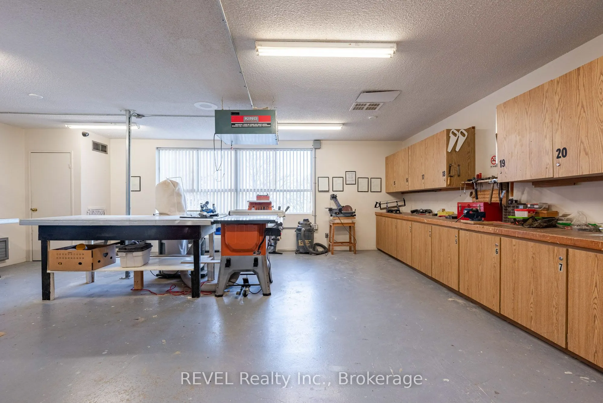 7 GALE Crescent, #PH 4